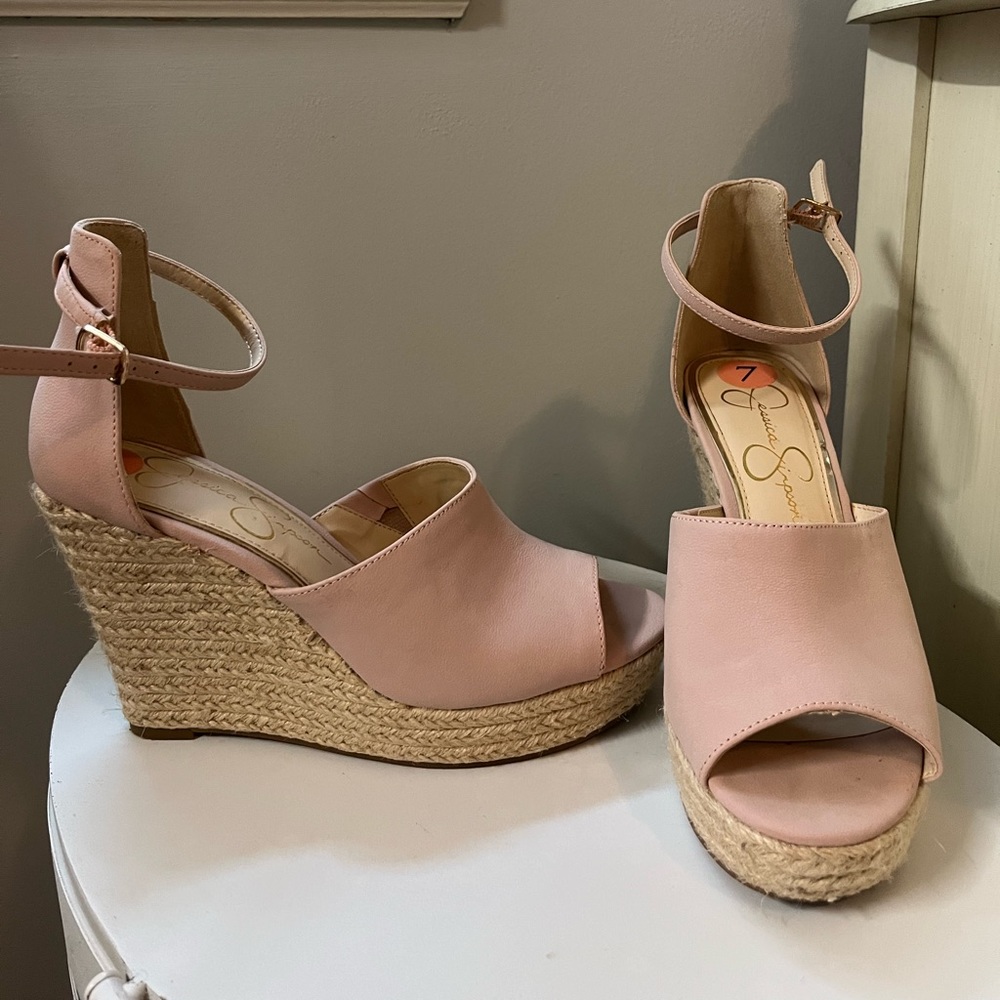 Jessica Simpson Wedges